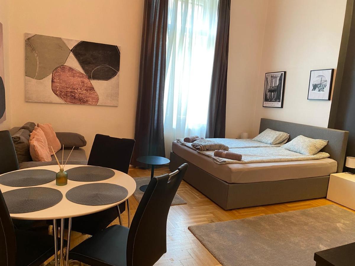 Appartement Stylish By The Vigszinhaz Theater *